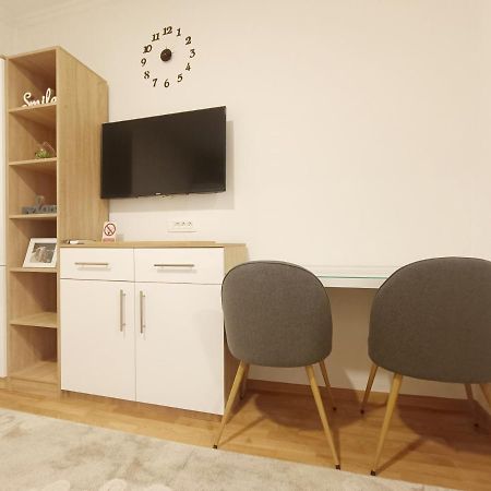 Apartment Sunset I トレビニエ エクステリア 写真